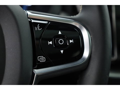Volvo XC60 T6 Plug-in hybrid Plus Black Edition | Pano | 360cam | H&K Audio | Memory | Elek. Trekhaak | Pilot Assist | Bliss
