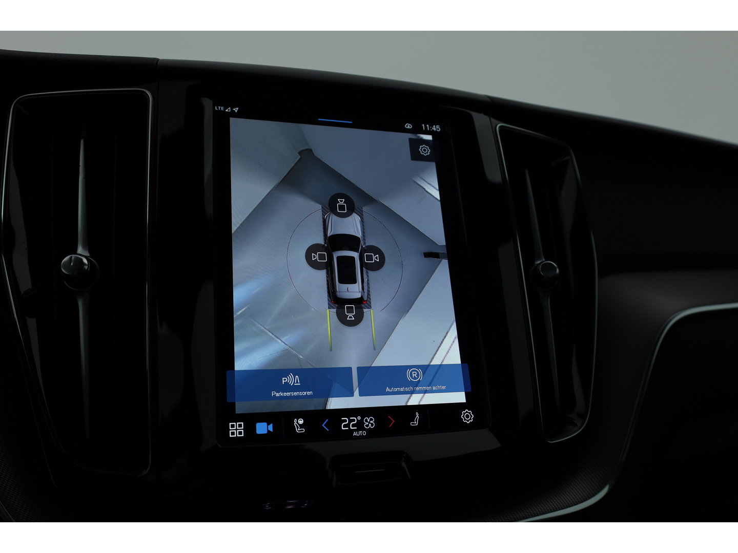 Volvo XC60 T6 Plug-in hybrid Plus Black Edition | Pano | 360cam | H&K Audio | Memory | Elek. Trekhaak | Pilot Assist | Bliss