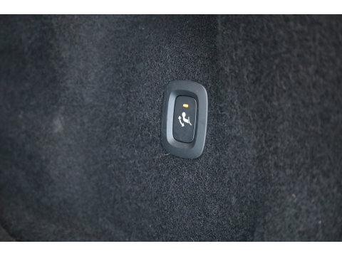 Volvo XC60 T6 Plug-in hybrid Plus Black Edition | Pano | 360cam | H&K Audio | Memory | Elek. Trekhaak | Pilot Assist | Bliss