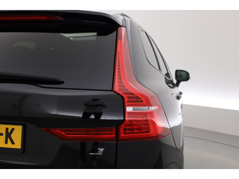 Volvo XC60 T6 Plug-in hybrid Plus Black Edition | Pano | 360cam | H&K Audio | Memory | Elek. Trekhaak | Pilot Assist | Bliss