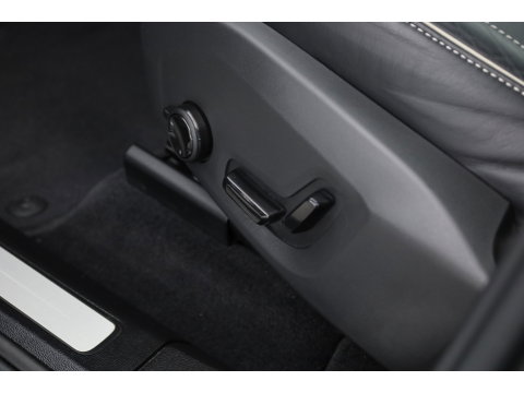 Volvo XC60 T6 Plug-in hybrid Plus Black Edition | Pano | 360cam | H&K Audio | Memory | Elek. Trekhaak | Pilot Assist | Bliss