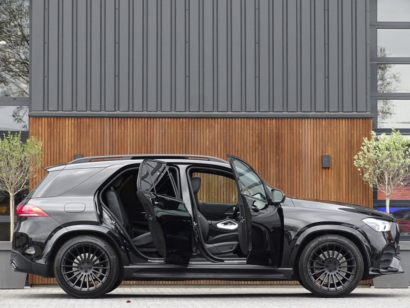 Mercedes-Benz GLE 450 AMG 389PK 4-Matic / Burmester / 360°