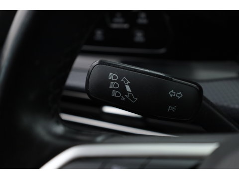 Volkswagen Golf 1.0 TSI Life | Stoel- Stuurverw. | Apple CarPlay | Navi | LED | PDC | Digi. Cockpit | All Seasons