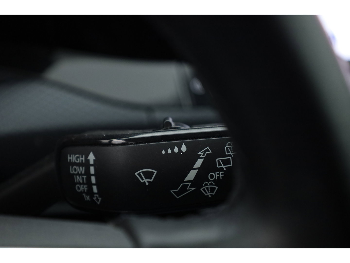 Volkswagen Golf 1.0 TSI Life | Stoel- Stuurverw. | Apple CarPlay | Navi | LED | PDC | Digi. Cockpit | All Seasons