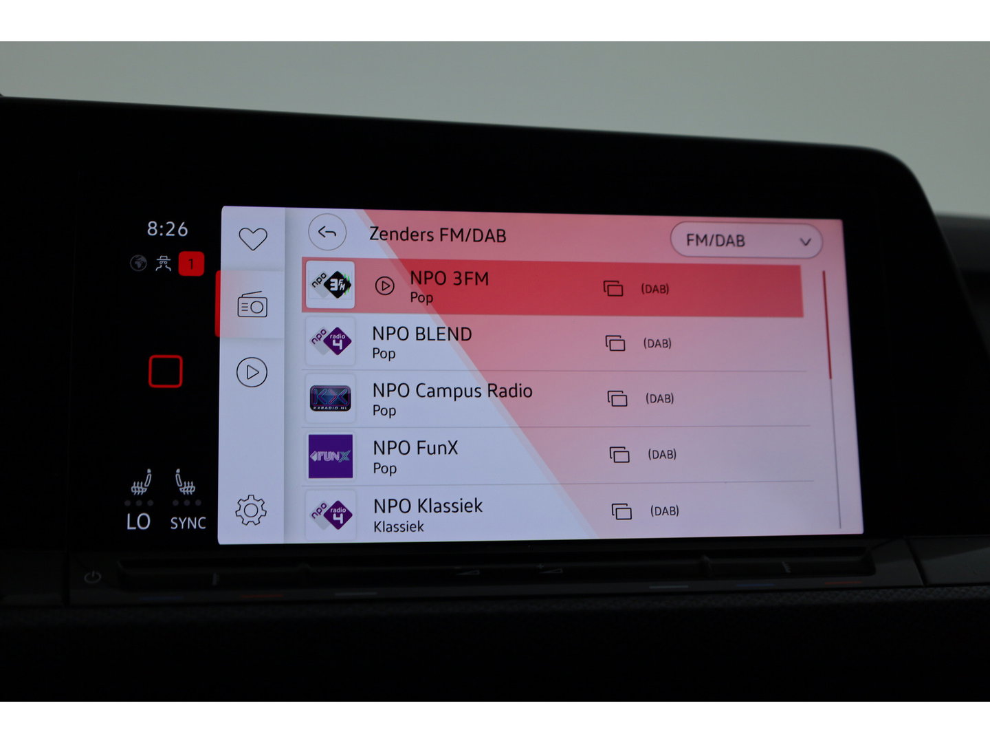 Volkswagen Golf 1.0 TSI Life | Stoel- Stuurverw. | Apple CarPlay | Navi | LED | PDC | Digi. Cockpit | All Seasons