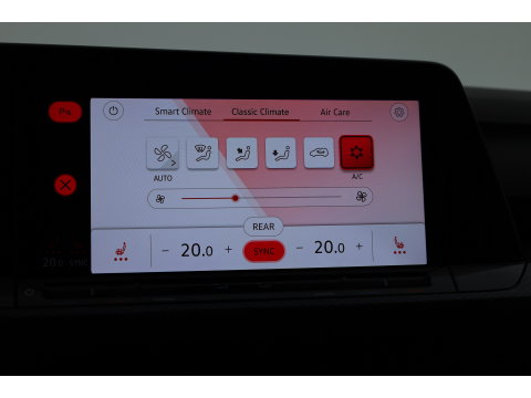 Volkswagen Golf 1.0 TSI Life | Stoel- Stuurverw. | Apple CarPlay | Navi | LED | PDC | Digi. Cockpit | All Seasons