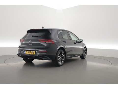 Volkswagen Golf 1.0 TSI Life | Stoel- Stuurverw. | Apple CarPlay | Navi | LED | PDC | Digi. Cockpit | All Seasons