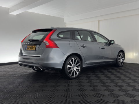 Volvo V60 2.4 D5 Twin Engine Summum ⚠️Aircopump Defect⚠️ Aut. *PANO | LEATHER | XENON | MEMORY-PACK | HEATED-COMFORTSEATS | CAMERA | NAVI-FULLMAP | ECC | PDC | CRUISE | 18''ALU*