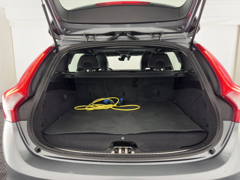 Volvo V60 2.4 D5 Twin Engine Summum ⚠️Aircopump Defect⚠️ Aut. *PANO | LEATHER | XENON | MEMORY-PACK | HEATED-COMFORTSEATS | CAMERA | NAVI-FULLMAP | ECC | PDC | CRUISE | 18''ALU*