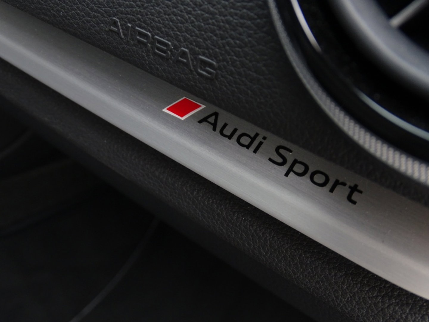 Audi A3 Sportback 1.4 TFSI 150PK automaat / S3 Edit. / S-line / LED