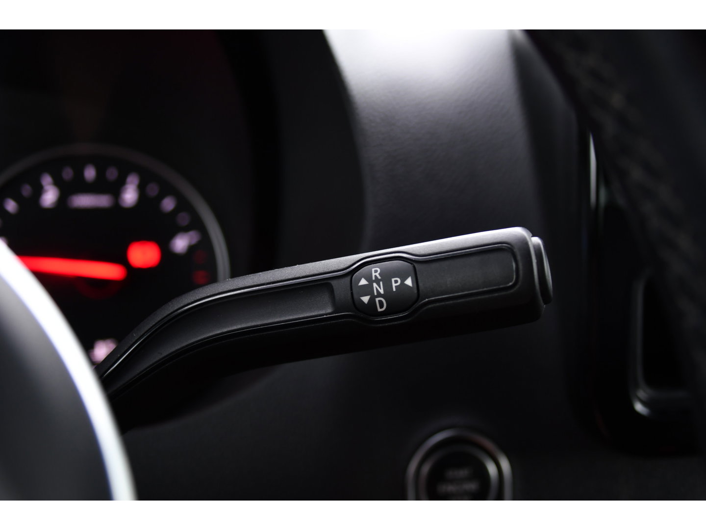 Mercedes-Benz Sprinter 319 3.0 CDI L2H2 DC Black Edition Adaptieve Cruise, 360 Camera, Carplay, LED, 10,5'' Mbux, Stoelverwarming, Automaat, 190pk, 3500kg Trekhaak, Uniek!