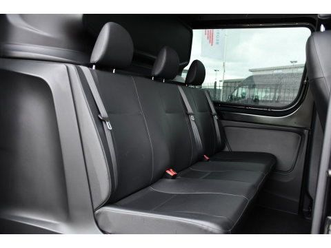 Mercedes-Benz Sprinter 319 3.0 CDI L2H2 DC Black Edition Adaptieve Cruise, 360 Camera, Carplay, LED, 10,5'' Mbux, Stoelverwarming, Automaat, 190pk, 3500kg Trekhaak, Uniek!
