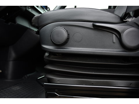 Mercedes-Benz Sprinter 319 3.0 CDI L2H2 DC Black Edition Adaptieve Cruise, 360 Camera, Carplay, LED, 10,5'' Mbux, Stoelverwarming, Automaat, 190pk, 3500kg Trekhaak, Uniek!