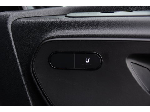 Mercedes-Benz Sprinter 319 3.0 CDI L2H2 DC Black Edition Adaptieve Cruise, 360 Camera, Carplay, LED, 10,5'' Mbux, Stoelverwarming, Automaat, 190pk, 3500kg Trekhaak, Uniek!
