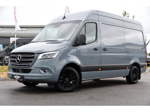 Mercedes-Benz Sprinter 319 1.9 CDI L2H2 RWD PB Edition 360 Camera, Cruise, Carplay, 2 x Schuifdeur, LED, 190pk, 2 x Geveerde stoel, 10,5'' Mbux, Stoelverwarming, Automaat, Uniek!