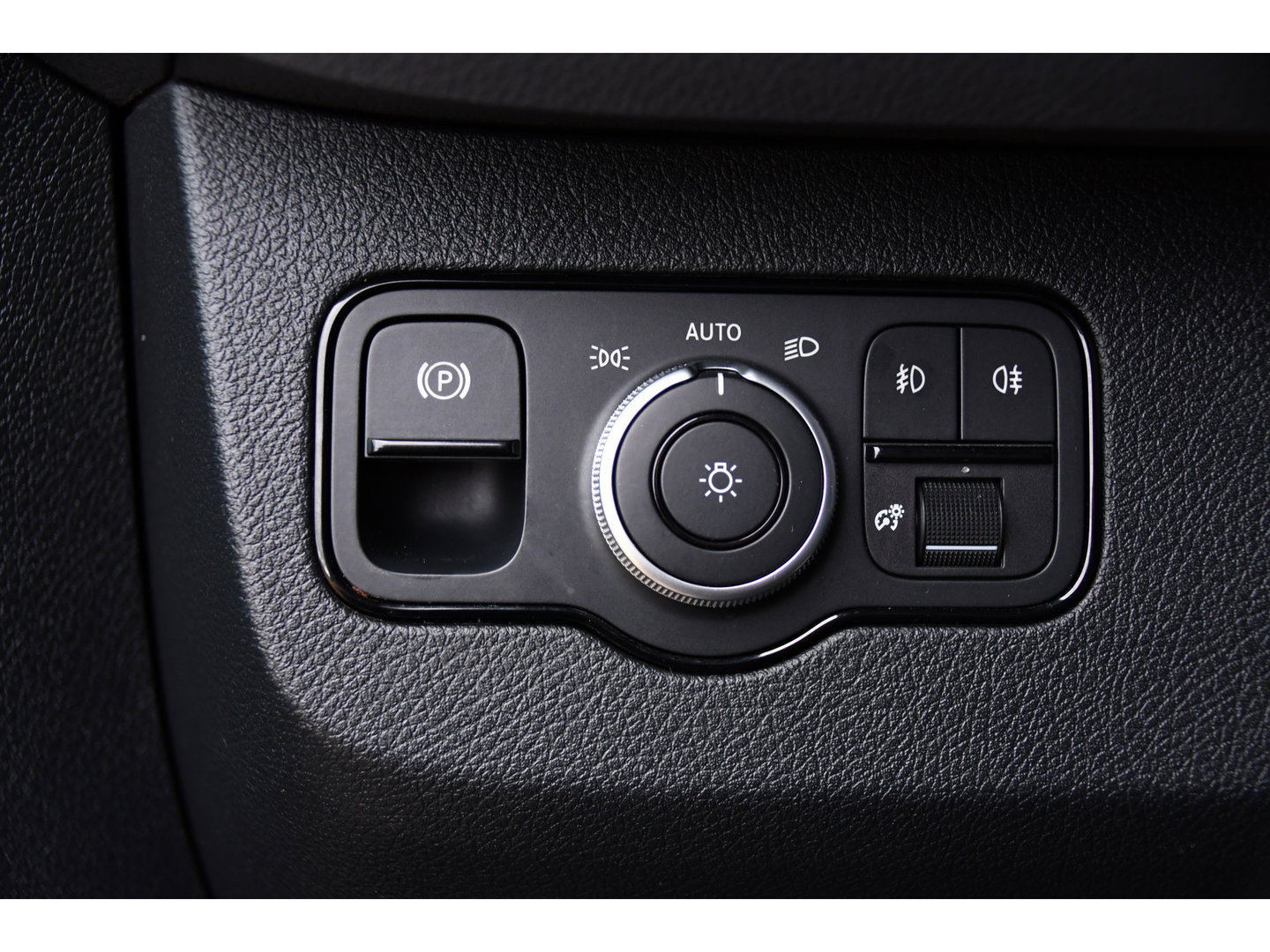 Mercedes-Benz Sprinter 319 1.9 CDI L2H2 RWD PB Edition 360 Camera, Cruise, Carplay, 2 x Schuifdeur, LED, 190pk, 2 x Geveerde stoel, 10,5'' Mbux, Stoelverwarming, Automaat, Uniek!