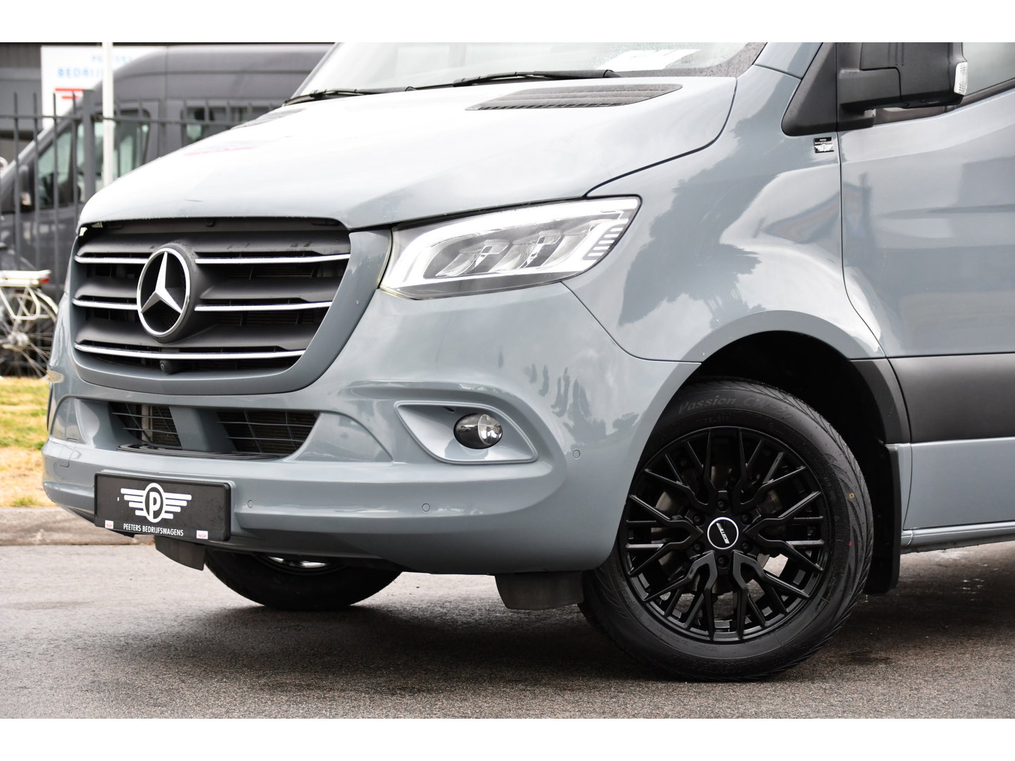 Mercedes-Benz Sprinter 319 1.9 CDI L2H2 RWD PB Edition 360 Camera, Cruise, Carplay, 2 x Schuifdeur, LED, 190pk, 2 x Geveerde stoel, 10,5'' Mbux, Stoelverwarming, Automaat, Uniek!
