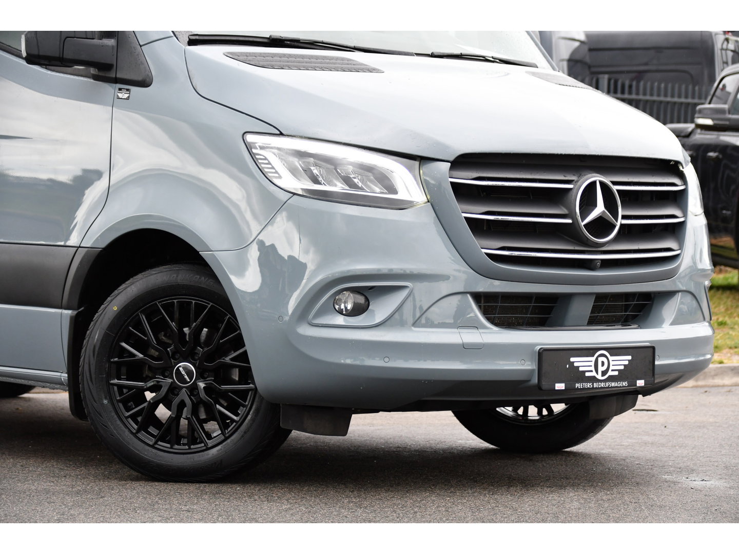 Mercedes-Benz Sprinter 319 1.9 CDI L2H2 RWD PB Edition 360 Camera, Cruise, Carplay, 2 x Schuifdeur, LED, 190pk, 2 x Geveerde stoel, 10,5'' Mbux, Stoelverwarming, Automaat, Uniek!