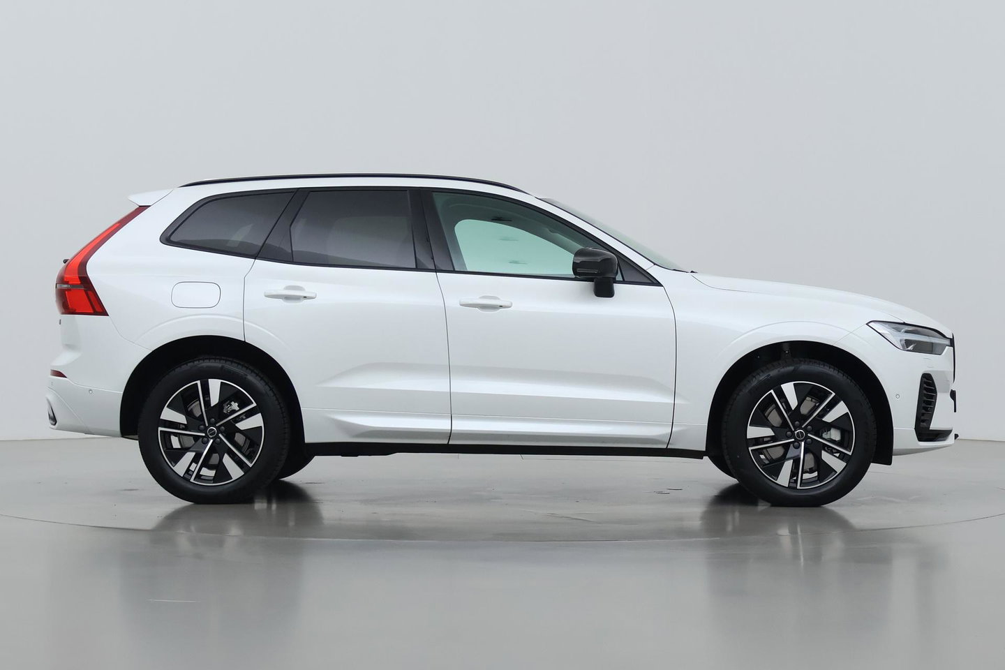 Volvo XC60 T8 Plug-in hybrid Plus Dark | Harman/Kardon | ACC | 360° Camera  | Keyless | Stoel+Stuurverwarming | 19 inch