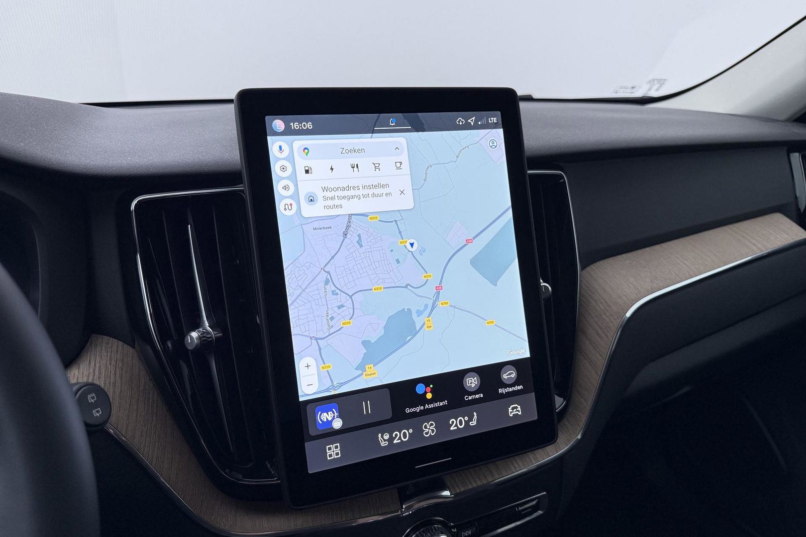 Volvo XC60 T8 Plug-in hybrid Plus Dark | Harman/Kardon | ACC | 360° Camera  | Keyless | Stoel+Stuurverwarming | 19 inch