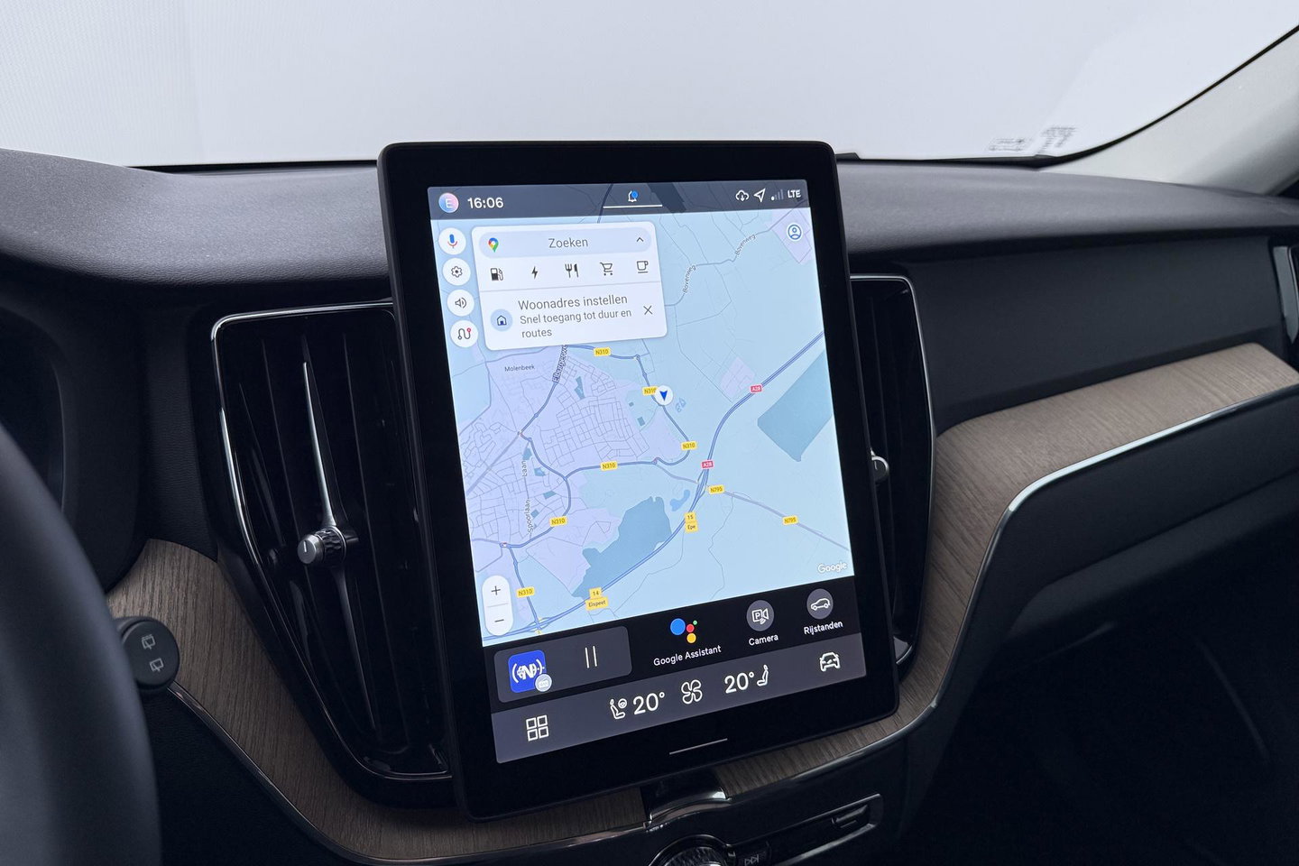 Volvo XC60 T8 Plug-in hybrid Plus Dark | Harman/Kardon | ACC | 360° Camera  | Keyless | Stoel+Stuurverwarming | 19 inch