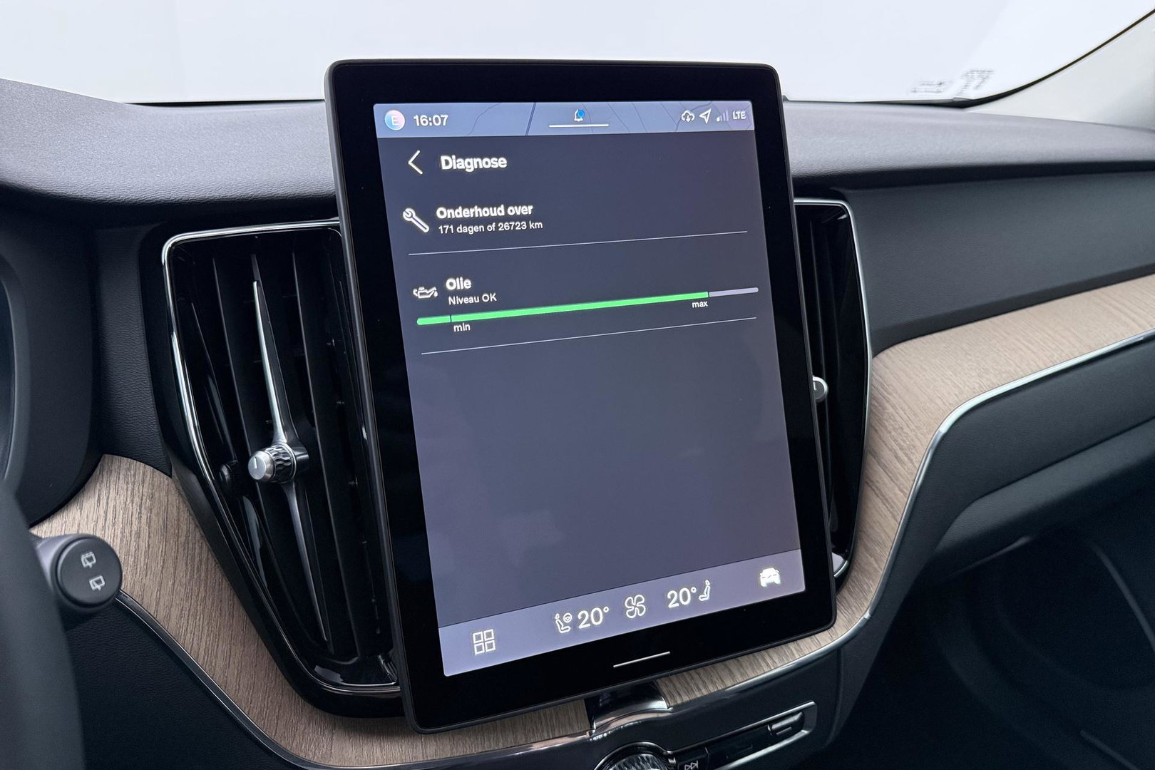 Volvo XC60 T8 Plug-in hybrid Plus Dark | Harman/Kardon | ACC | 360° Camera  | Keyless | Stoel+Stuurverwarming | 19 inch