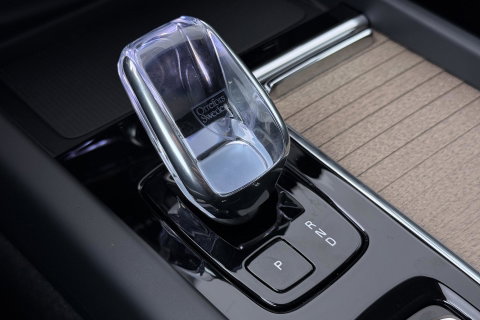 Volvo XC60 T8 Plug-in hybrid Plus Dark | Harman/Kardon | ACC | 360° Camera  | Keyless | Stoel+Stuurverwarming | 19 inch