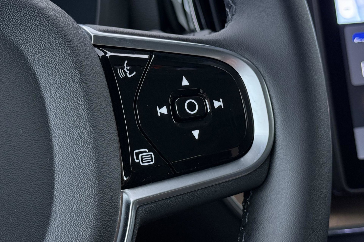 Volvo XC60 T8 Plug-in hybrid Plus Dark | Harman/Kardon | ACC | 360° Camera  | Keyless | Stoel+Stuurverwarming | 19 inch