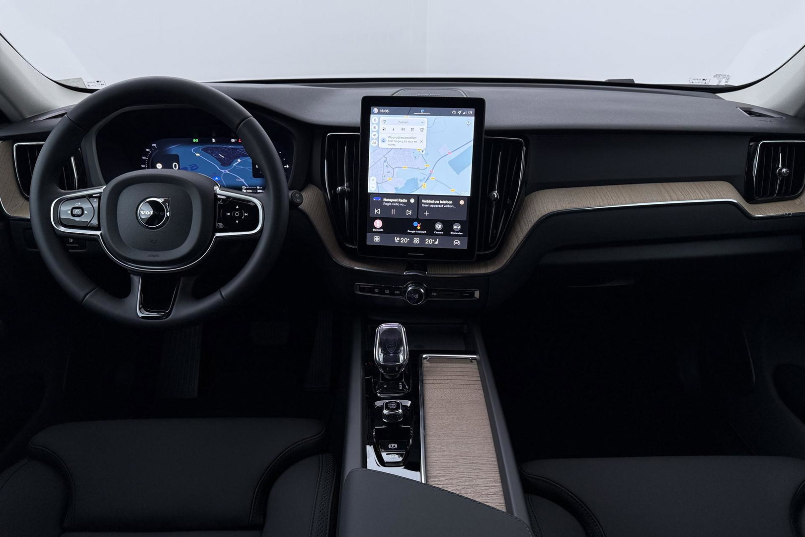 Volvo XC60 T8 Plug-in hybrid Plus Dark | Harman/Kardon | ACC | 360° Camera  | Keyless | Stoel+Stuurverwarming | 19 inch