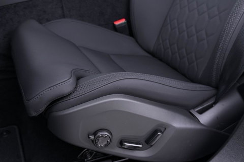 Volvo XC60 T8 Plug-in hybrid Plus Dark | Harman/Kardon | ACC | 360° Camera  | Keyless | Stoel+Stuurverwarming | 19 inch