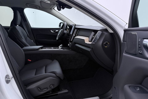 Volvo XC60 T8 Plug-in hybrid Plus Dark | Harman/Kardon | ACC | 360° Camera  | Keyless | Stoel+Stuurverwarming | 19 inch