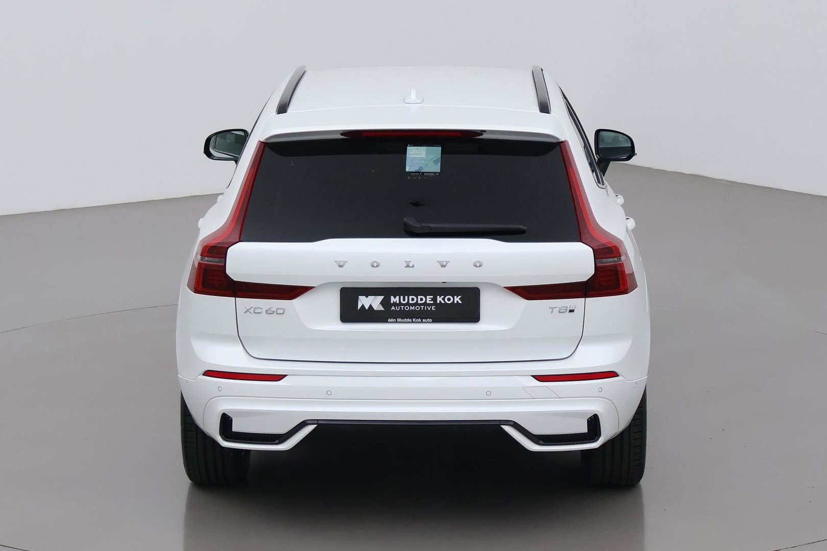Volvo XC60 T8 Plug-in hybrid Plus Dark | Harman/Kardon | ACC | 360° Camera  | Keyless | Stoel+Stuurverwarming | 19 inch
