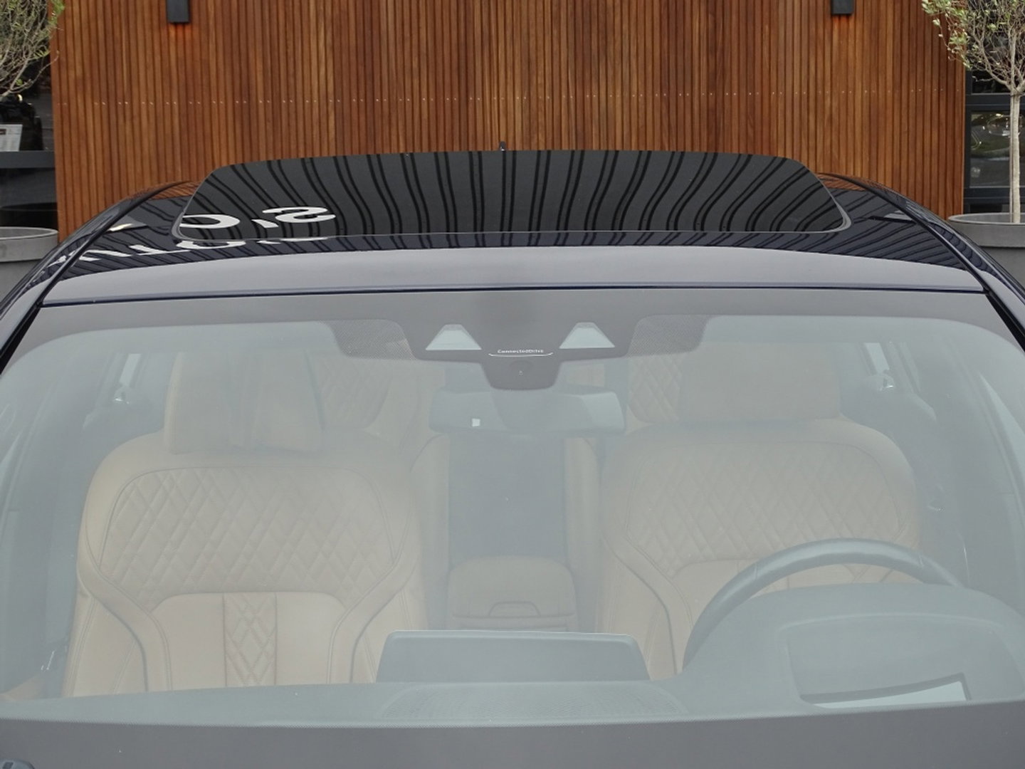 BMW 7 Serie 740i 327PK / High ex. / 4-wiel besturing / Head-up / 360° /
