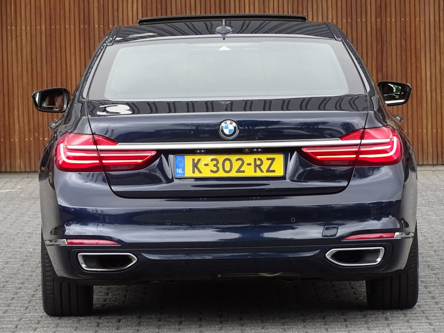 BMW 7 Serie 740i 327PK / High ex. / 4-wiel besturing / Head-up / 360° /