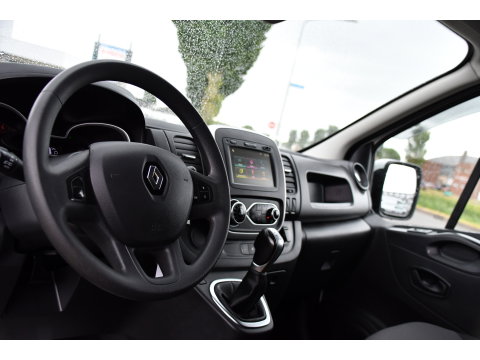 Renault Trafic 2.0 dCi 145 T29 L2H1 DC Edition Camera, Cruise, Automaat, 145pk, LED, Clima, Sensoren, Trekhaak, Multimedia, Uniek!