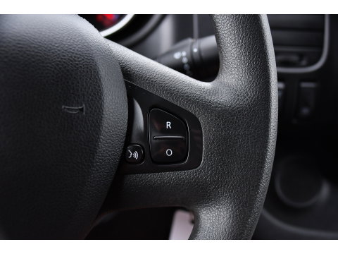 Renault Trafic 2.0 dCi 145 T29 L2H1 DC Edition Camera, Cruise, Automaat, 145pk, LED, Clima, Sensoren, Trekhaak, Multimedia, Uniek!