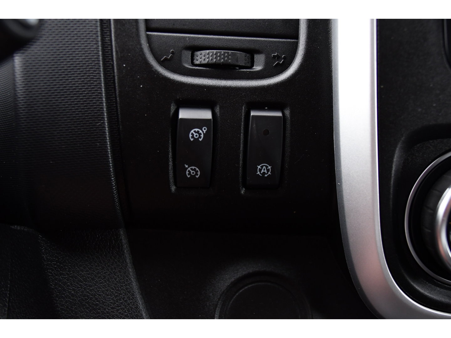 Renault Trafic 2.0 dCi 145 T29 L2H1 DC Edition Camera, Cruise, Automaat, 145pk, LED, Clima, Sensoren, Trekhaak, Multimedia, Uniek!