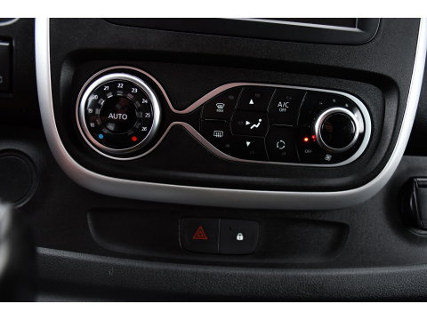 Renault Trafic 2.0 dCi 145 T29 L2H1 DC Edition Camera, Cruise, Automaat, 145pk, LED, Clima, Sensoren, Trekhaak, Multimedia, Uniek!