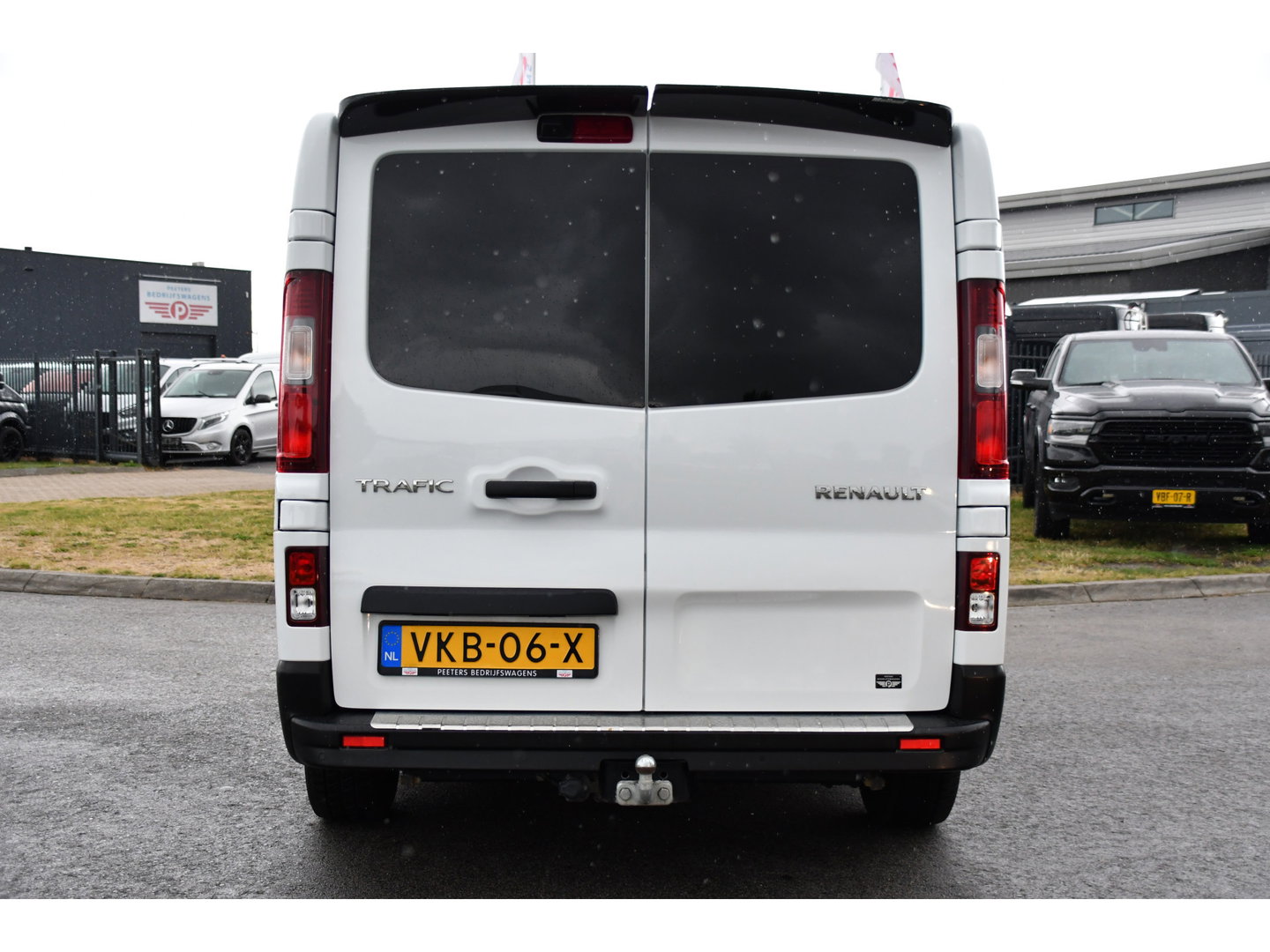 Renault Trafic 2.0 dCi 145 T29 L2H1 DC Edition Camera, Cruise, Automaat, 145pk, LED, Clima, Sensoren, Trekhaak, Multimedia, Uniek!