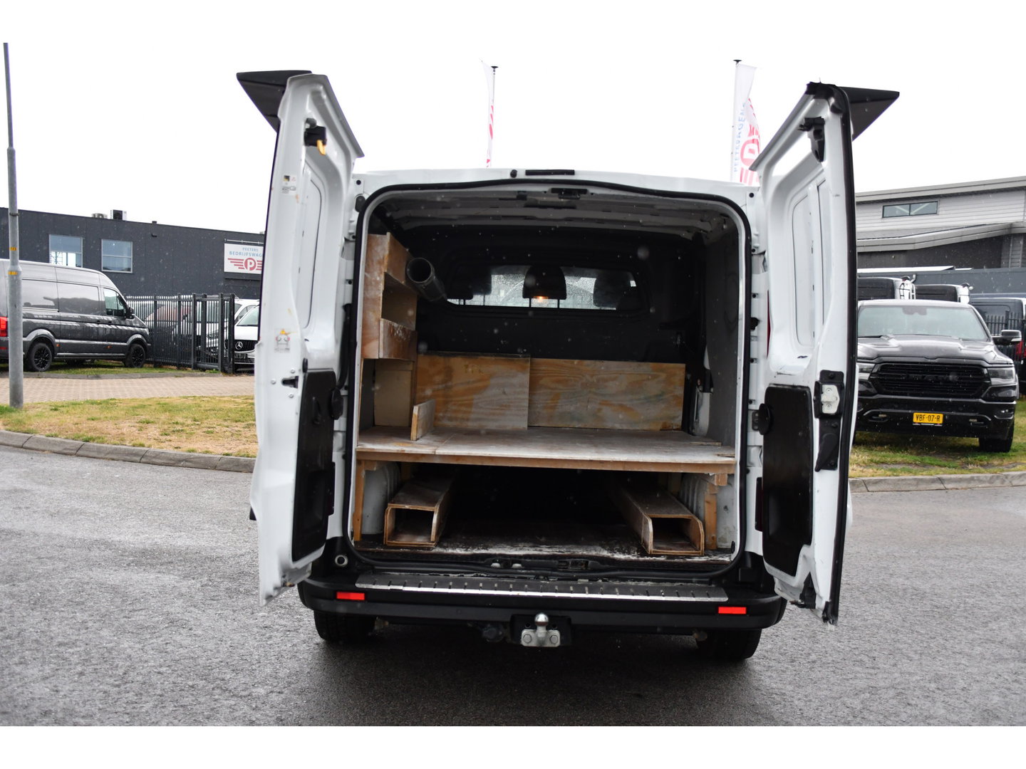 Renault Trafic 2.0 dCi 145 T29 L2H1 DC Edition Camera, Cruise, Automaat, 145pk, LED, Clima, Sensoren, Trekhaak, Multimedia, Uniek!