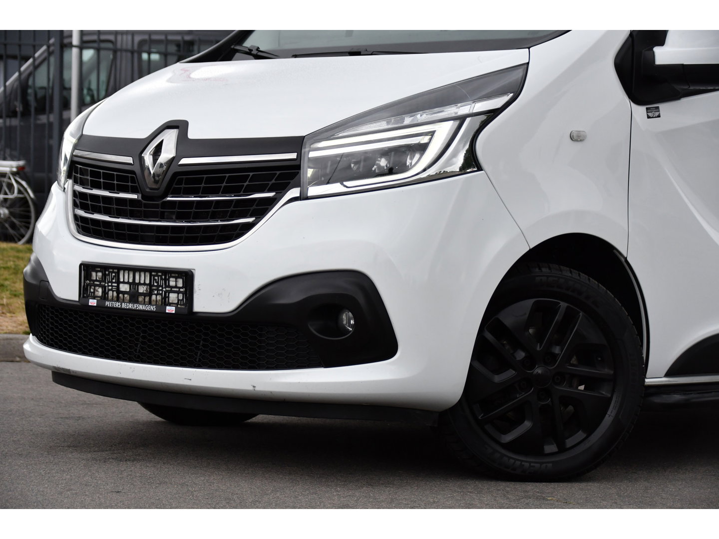 Renault Trafic 2.0 dCi 145 T29 L2H1 DC Edition Camera, Cruise, Automaat, 145pk, LED, Clima, Sensoren, Trekhaak, Multimedia, Uniek!