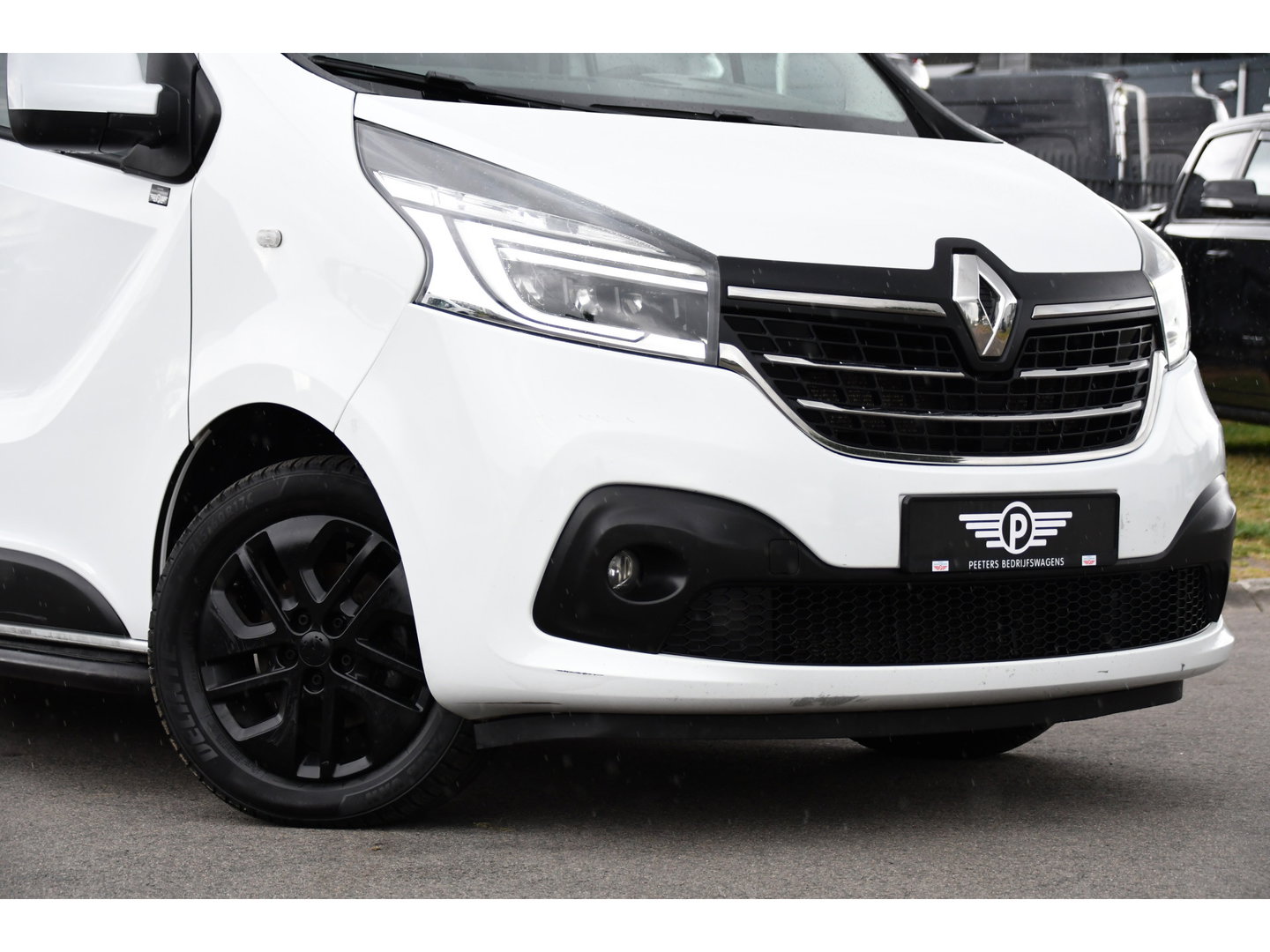 Renault Trafic 2.0 dCi 145 T29 L2H1 DC Edition Camera, Cruise, Automaat, 145pk, LED, Clima, Sensoren, Trekhaak, Multimedia, Uniek!