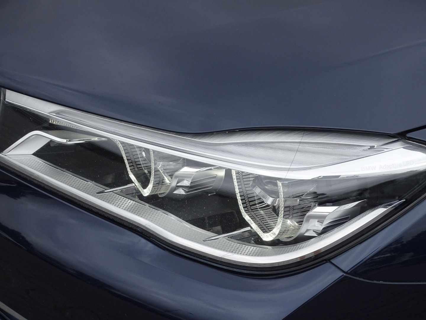 BMW 7 Serie 740i 327PK / High ex. / 4-wiel besturing / Head-up / 360° /