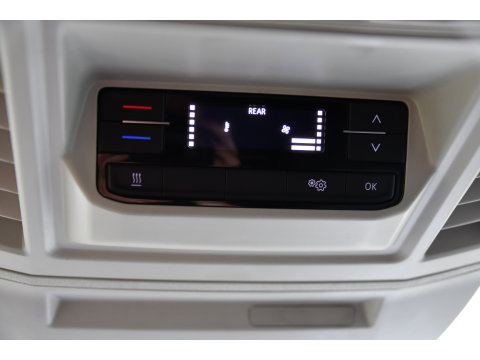 Volkswagen Crafter 35 2.0 TDI L3H3 Black Edition Camera, Carplay, LED, 177pk, Automaat, Standkachel, Geveerde stoel, Uniek!