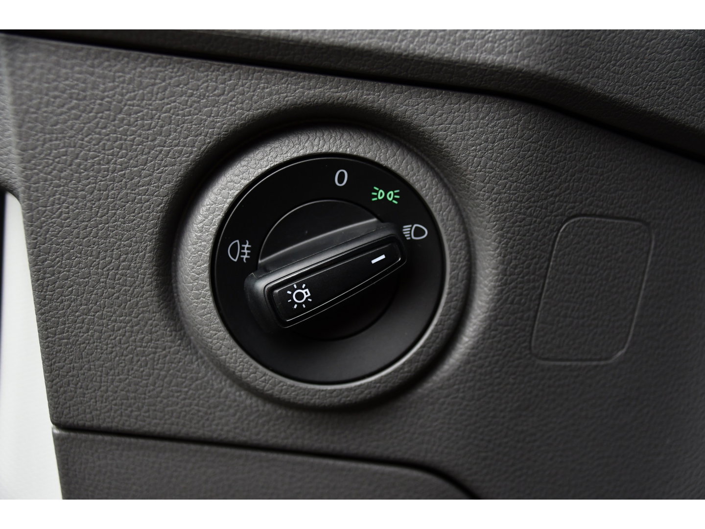 Volkswagen Crafter 35 2.0 TDI L3H3 Black Edition Camera, Carplay, LED, 177pk, Automaat, Standkachel, Geveerde stoel, Uniek!
