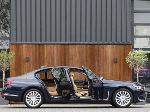 BMW 7 Serie 745e 394PK / M-Individual / ACC / Softclose / Laser / 360°