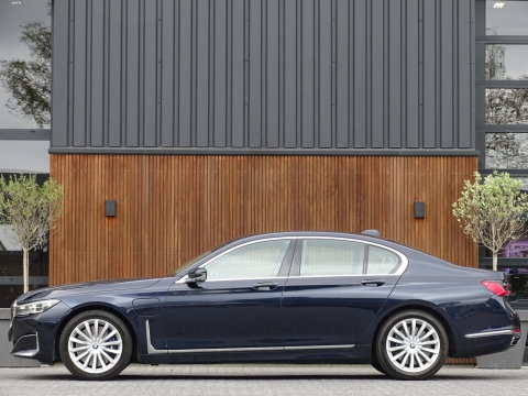 BMW 7 Serie 745e 394PK / M-Individual / ACC / Softclose / Laser / 360°