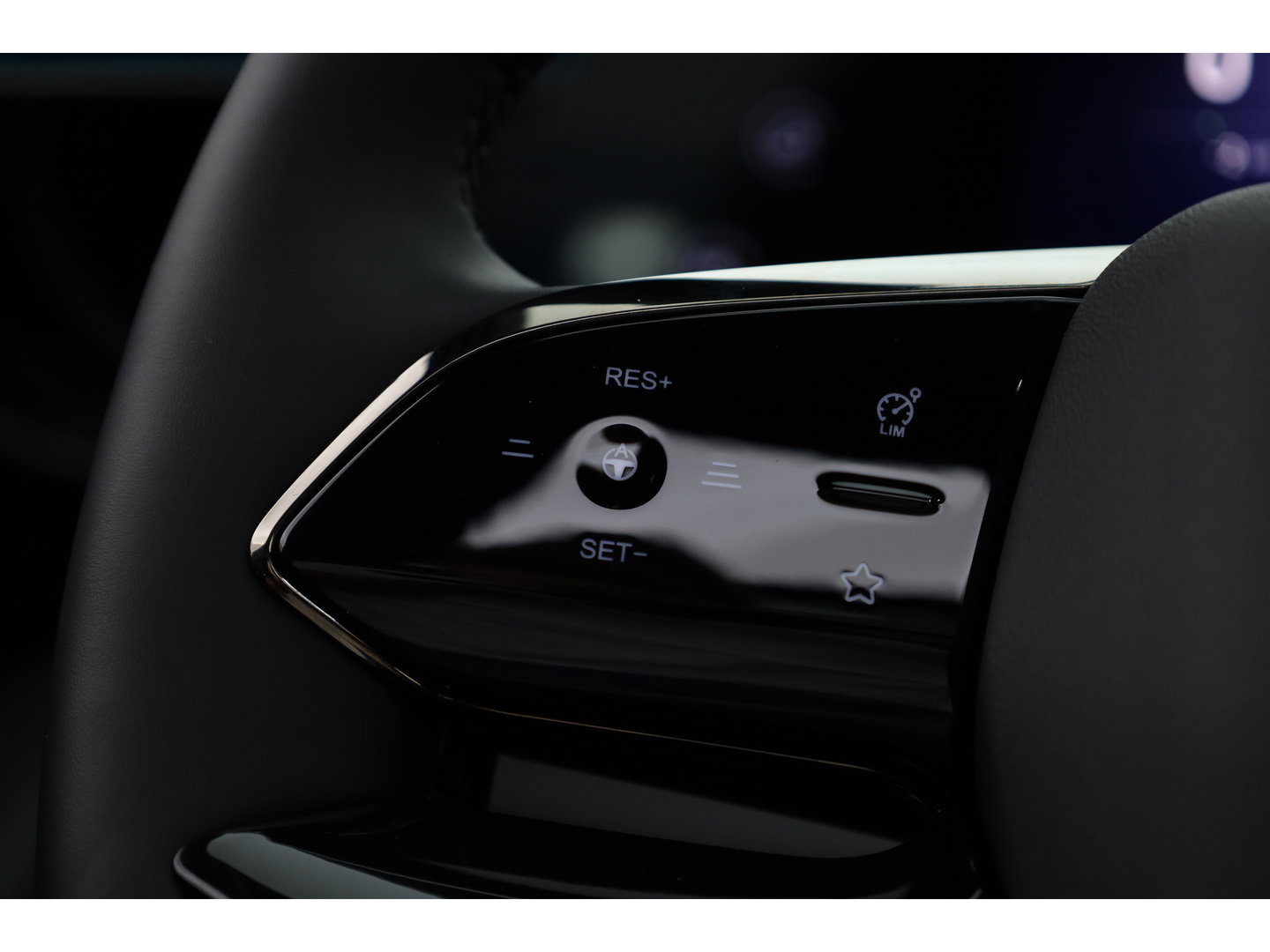 Omoda 9 1.5T-GDi SHS-P Premium 5p 538pk! | Pano | HUD | 360cam | Stoelventi. | Massage | Sony Audio | 1.500kg Trekgewicht | CarPlay