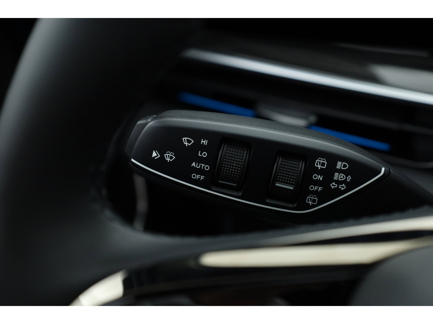 Omoda 9 1.5T-GDi SHS-P Premium 5p 538pk! | Pano | HUD | 360cam | Stoelventi. | Massage | Sony Audio | 1.500kg Trekgewicht | CarPlay