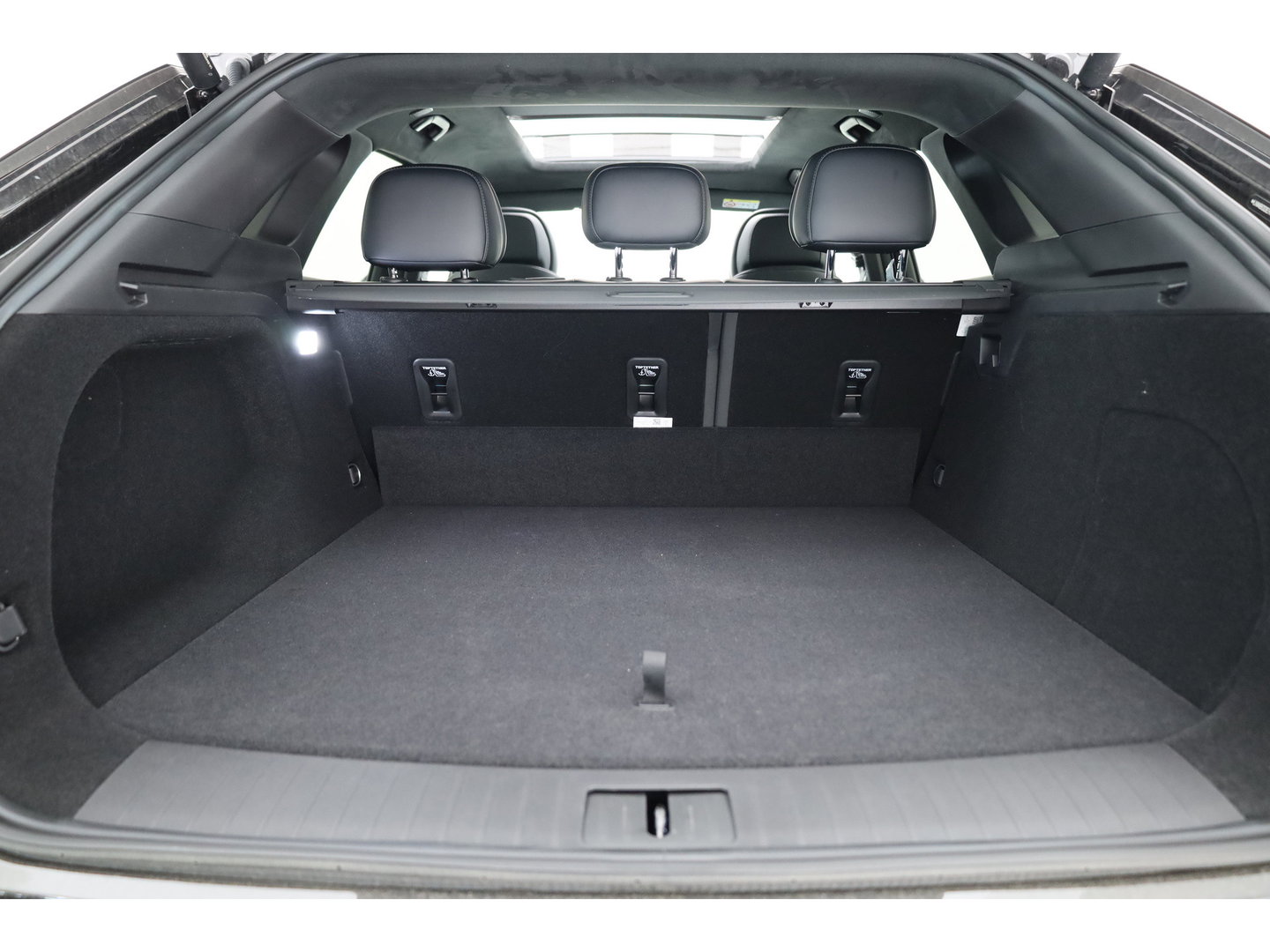 Omoda 9 1.5T-GDi SHS-P Premium 5p 538pk! | Pano | HUD | 360cam | Stoelventi. | Massage | Sony Audio | 1.500kg Trekgewicht | CarPlay